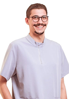 Усов Дмитрий Евгеньевич